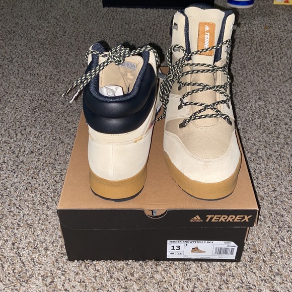 Brand new Adidas Terrex Snowpitch for men. Size 13 - Picture 9 of 9